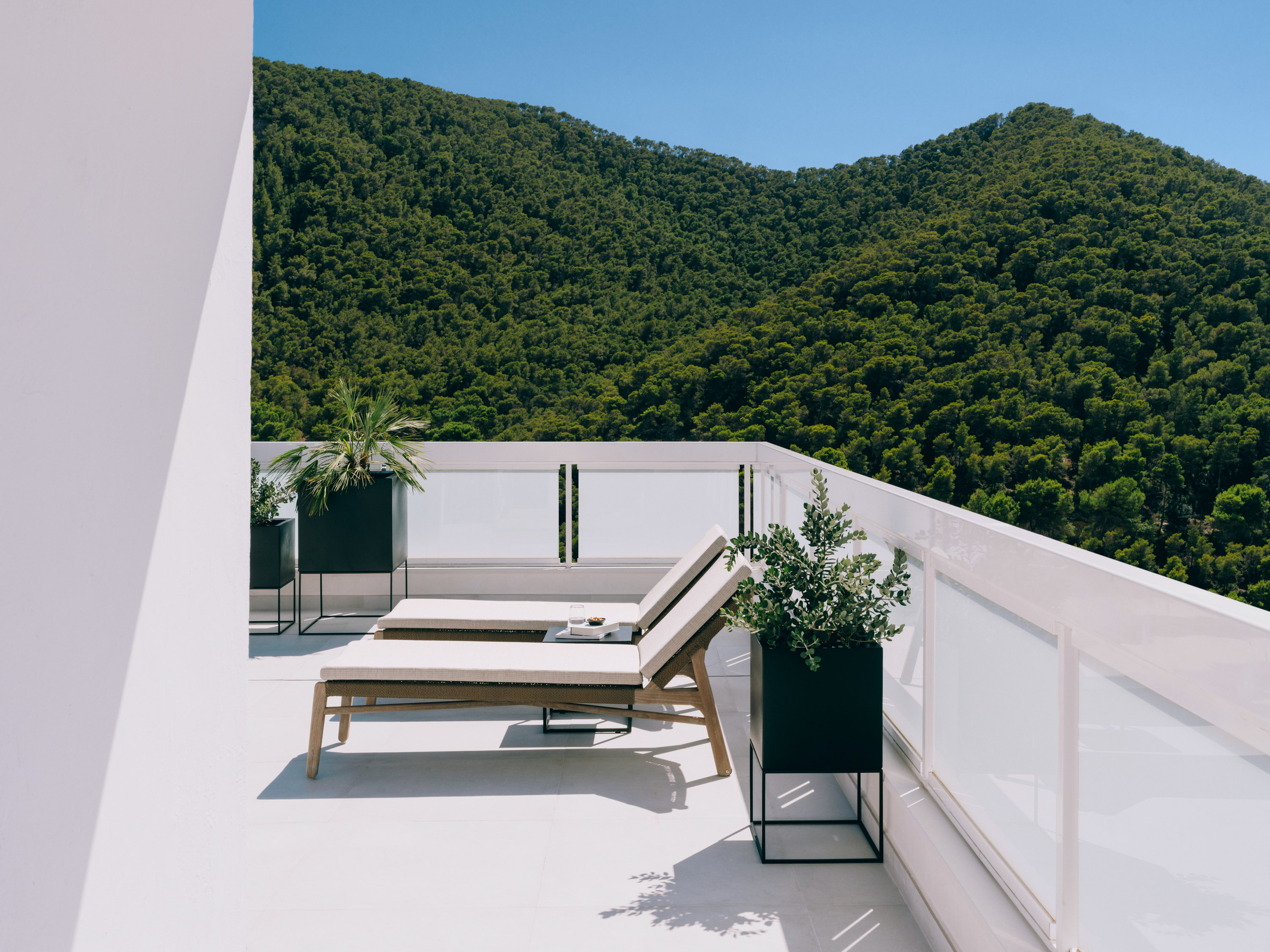 Good - Mondrian Ibiza Presidential and Mondrian Sute, terrace looking towards mountain and sea view with two sun loungers