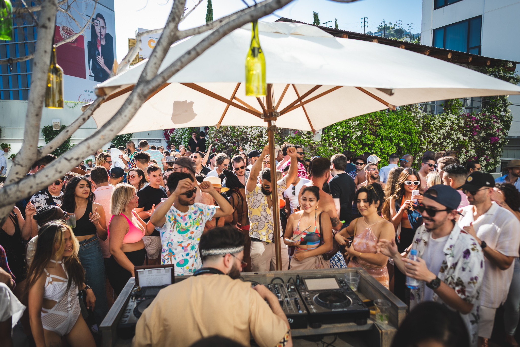 Poolside DJ set