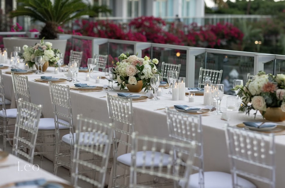Glamorous table setting with florals